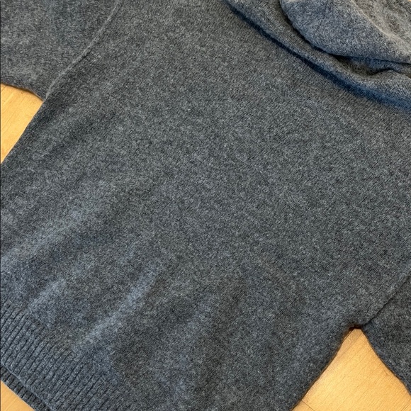 alo Cashmere Wool Hoodie - Picture 9 of 15